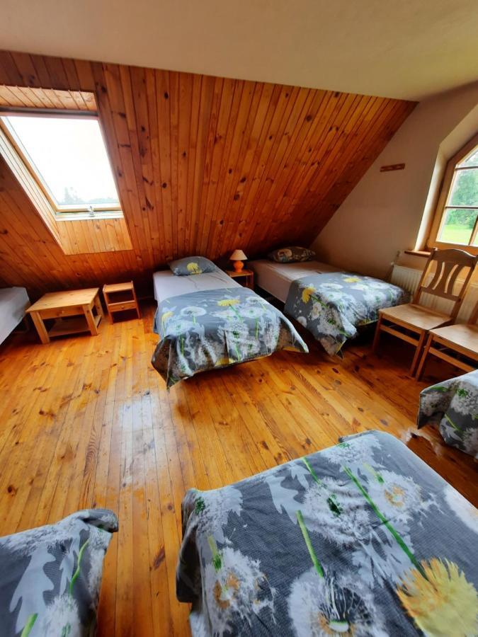Jaun-Ievinas Hotel Rauna Bagian luar foto