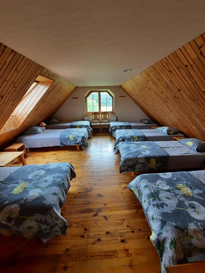 Jaun-Ievinas Hotel Rauna Bagian luar foto