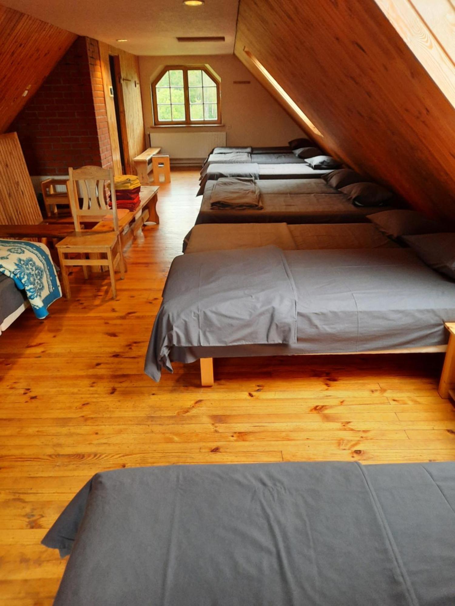 Jaun-Ievinas Hotel Rauna Bagian luar foto
