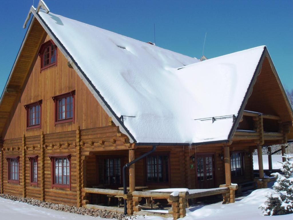 Jaun-Ievinas Hotel Rauna Bagian luar foto
