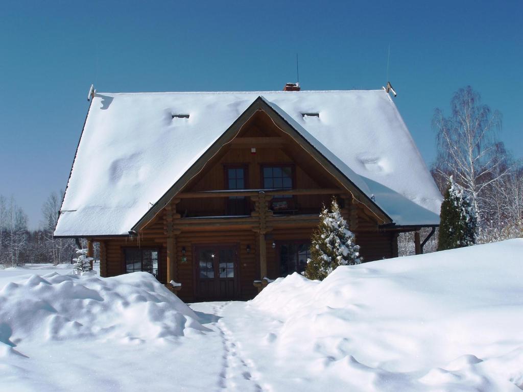 Jaun-Ievinas Hotel Rauna Bagian luar foto