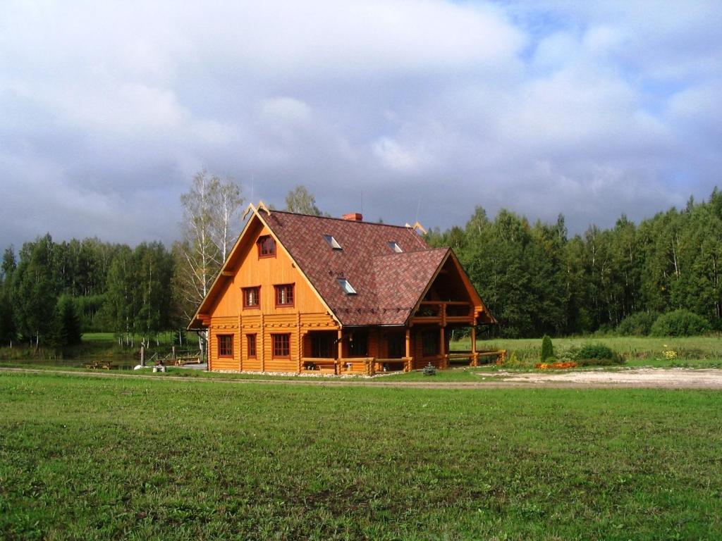 Jaun-Ievinas Hotel Rauna Bagian luar foto