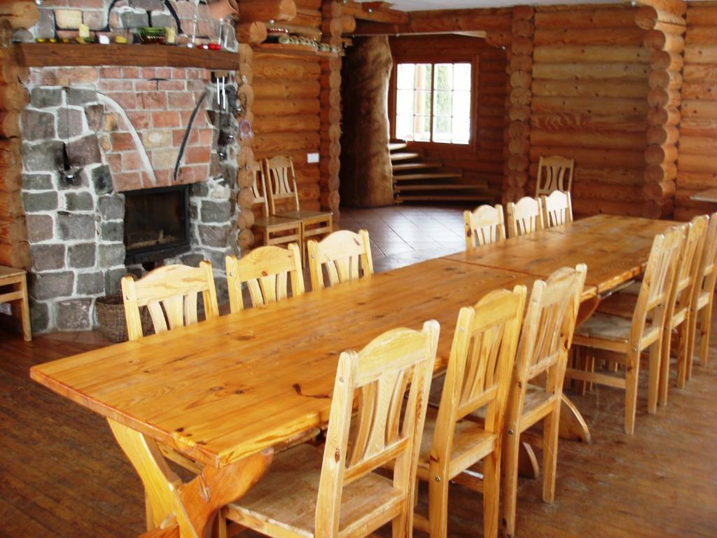 Jaun-Ievinas Hotel Rauna Bagian luar foto
