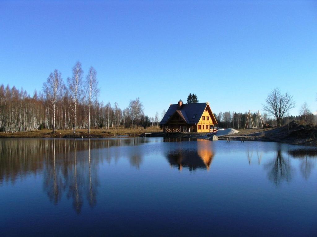 Jaun-Ievinas Hotel Rauna Bagian luar foto