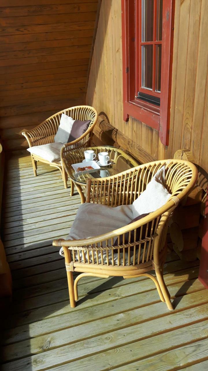 Jaun-Ievinas Hotel Rauna Bagian luar foto