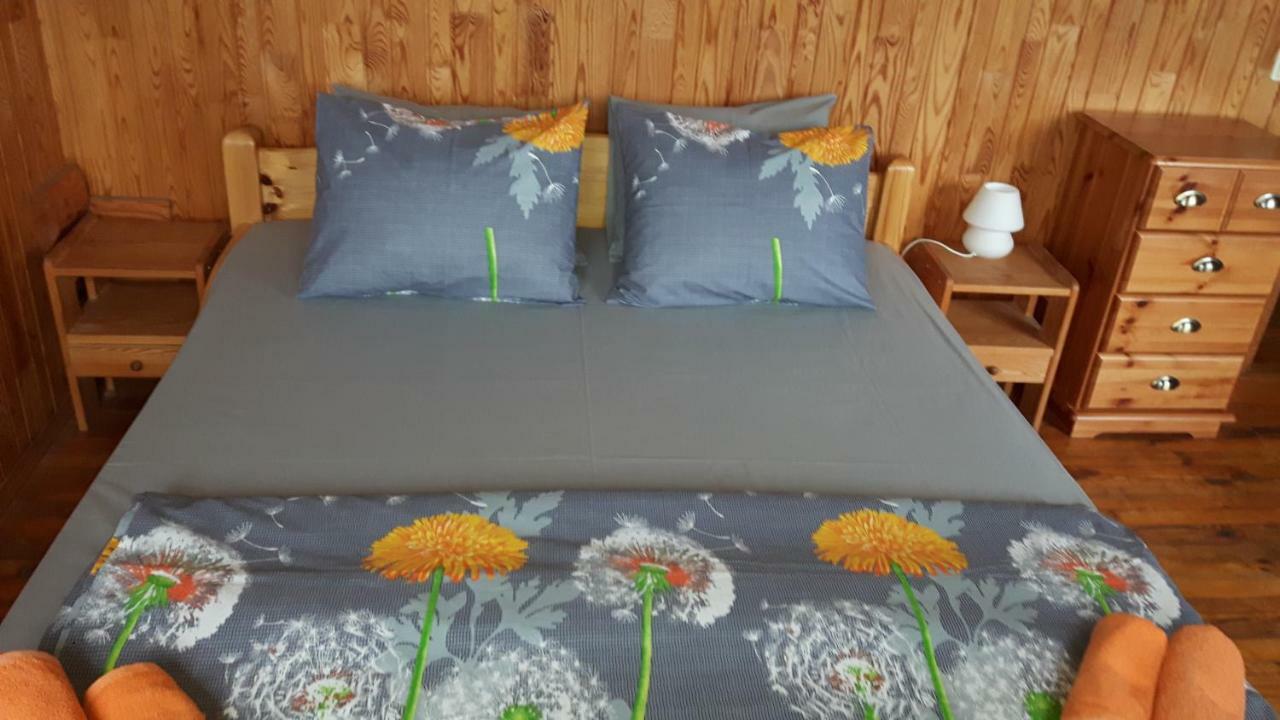 Jaun-Ievinas Hotel Rauna Bagian luar foto